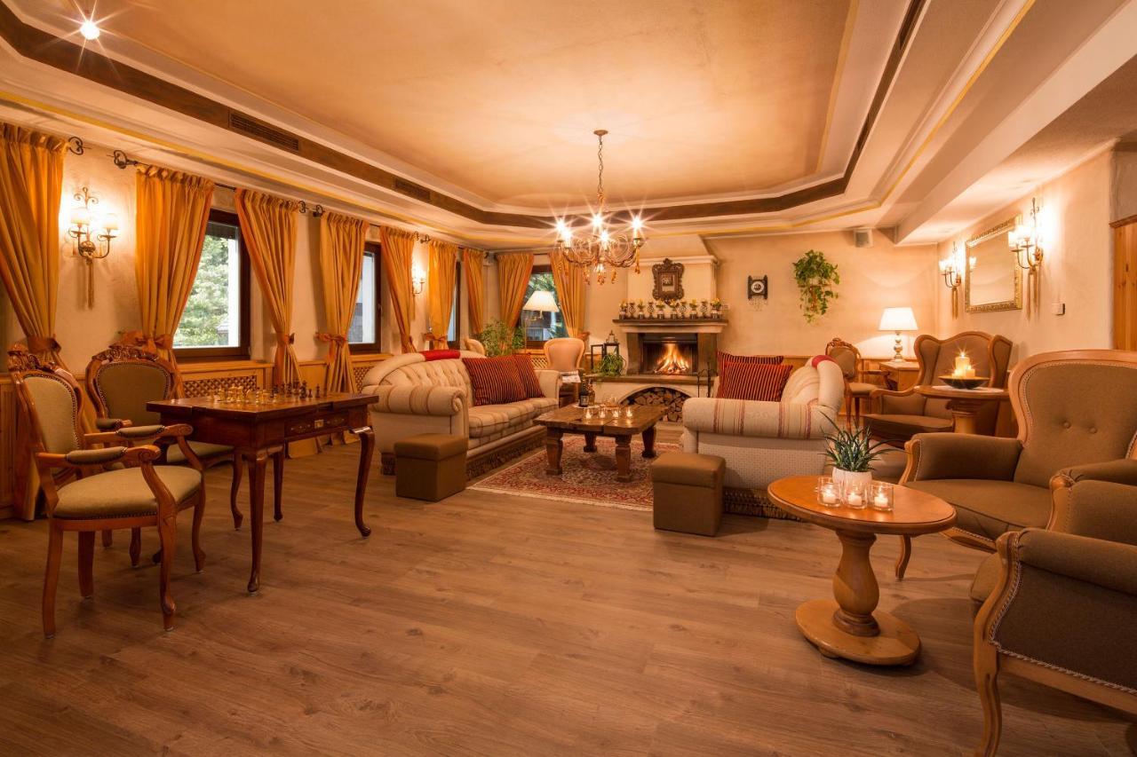Hotel Table Corvara In Badia Extérieur photo