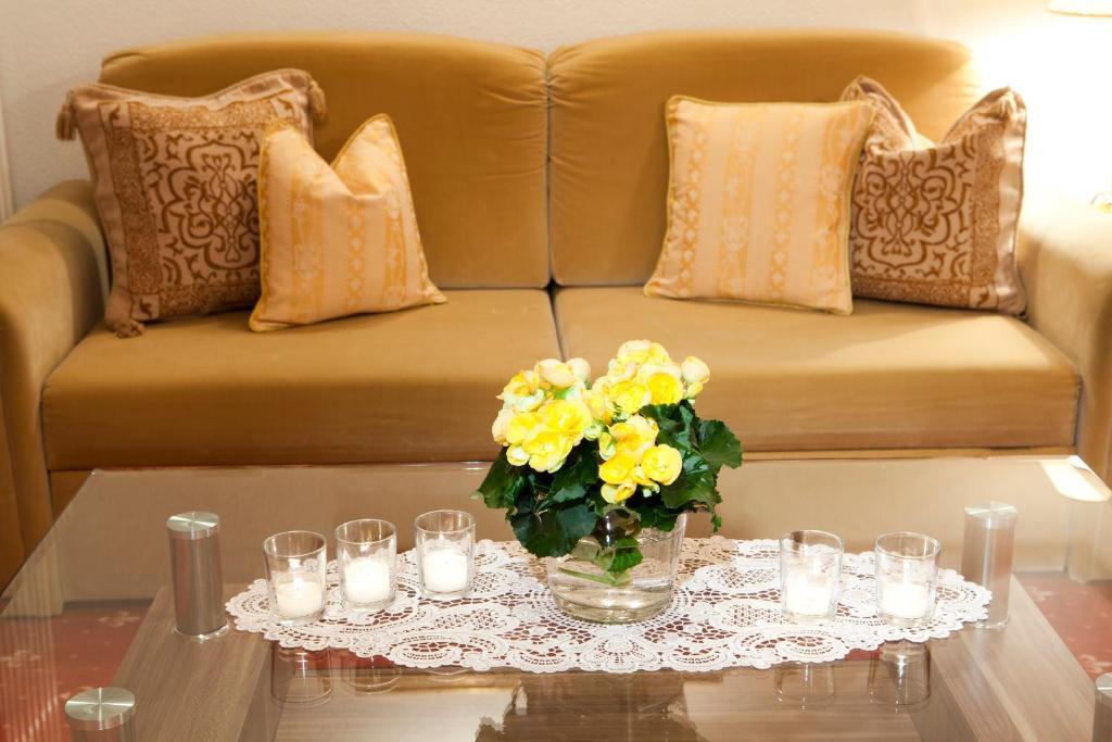 Hotel Table Corvara In Badia Chambre photo
